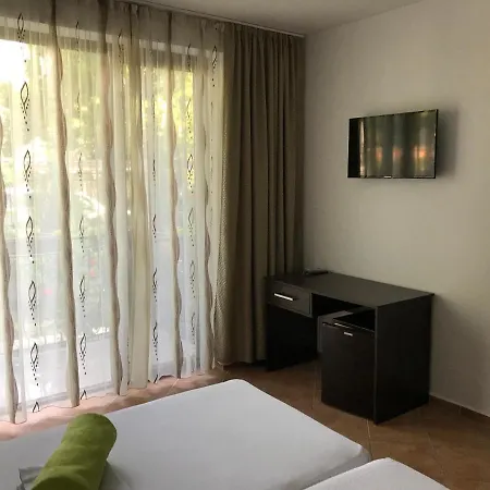 בית אירוח Vila Mon Caprice *