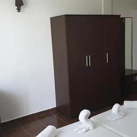 Vila Mon Caprice בית אירוח