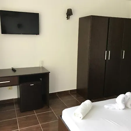 בית אירוח Vila Mon Caprice *